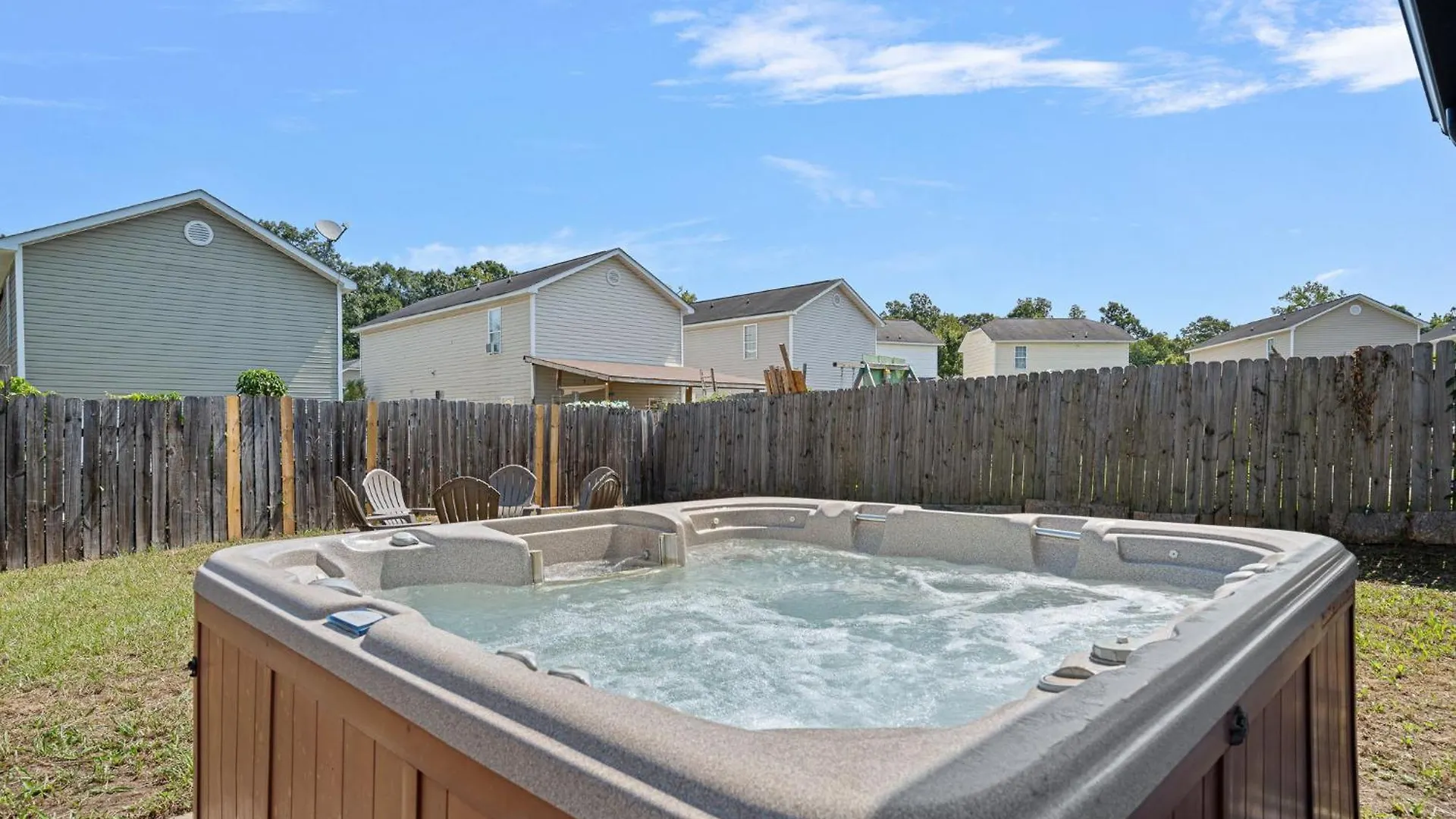 Cozy 4Br Home Near Uptown -King Bed- Jacuzzi 샬럿